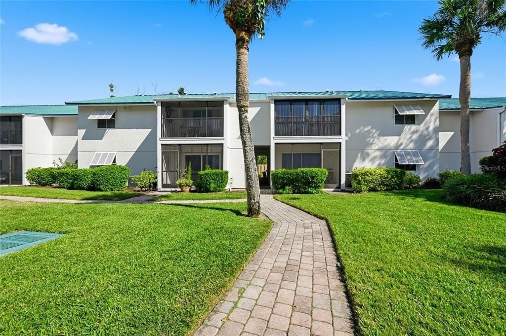 5683 Midnight Pass Rd Apt 110, Sarasota