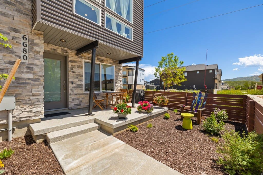 6680 Purple Poppy Ln, Park City