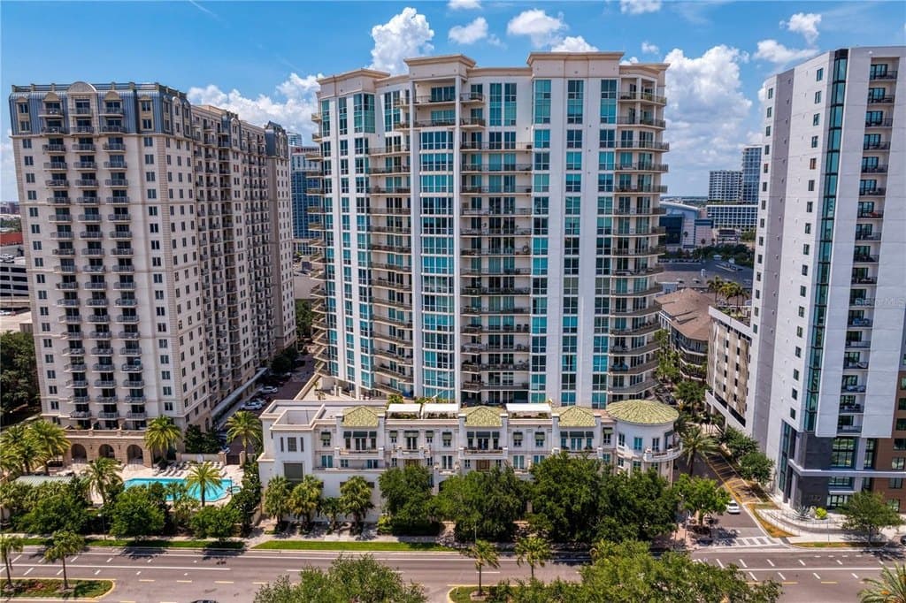 450 Knights Run Ave Unit 1901, Tampa