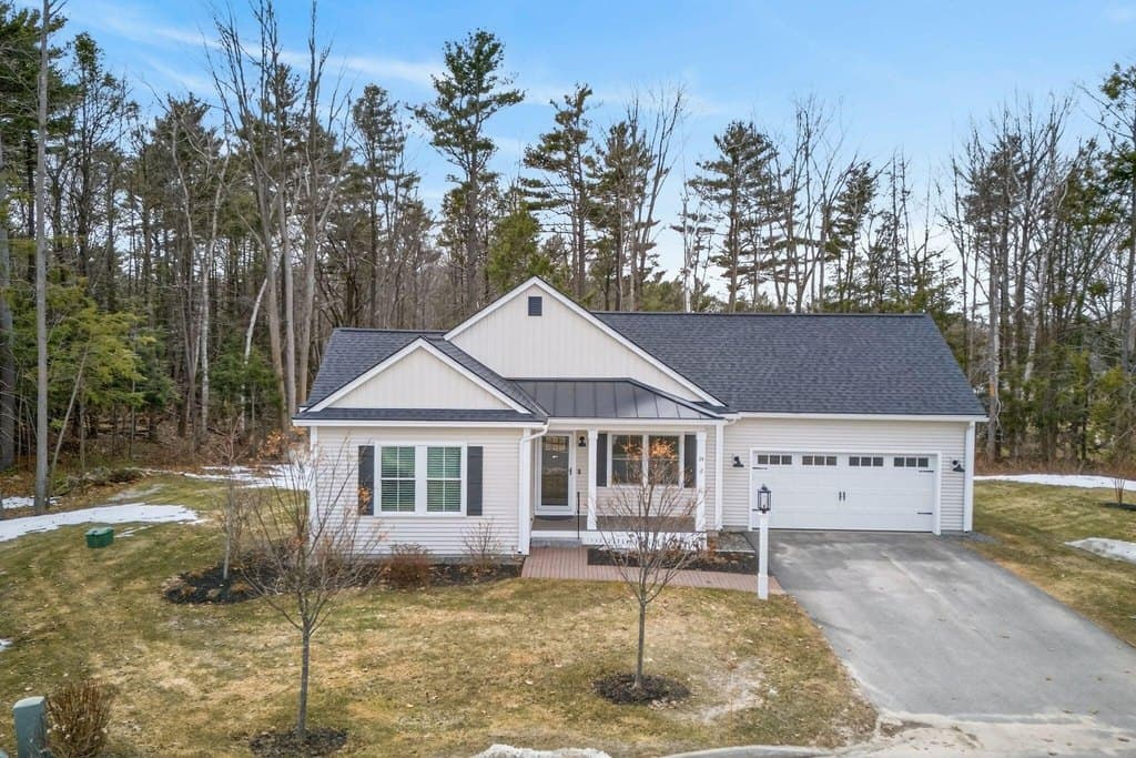 24 Maxwell Woods Dr Unit 15, Cape Elizabeth