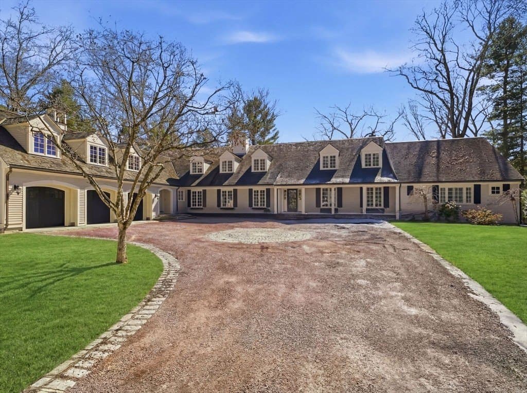 12 Winding River Cir, Wellesley