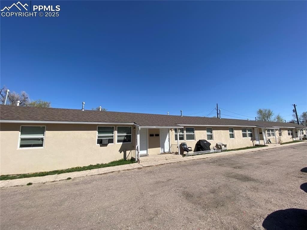 2405 E Saint Vrain St