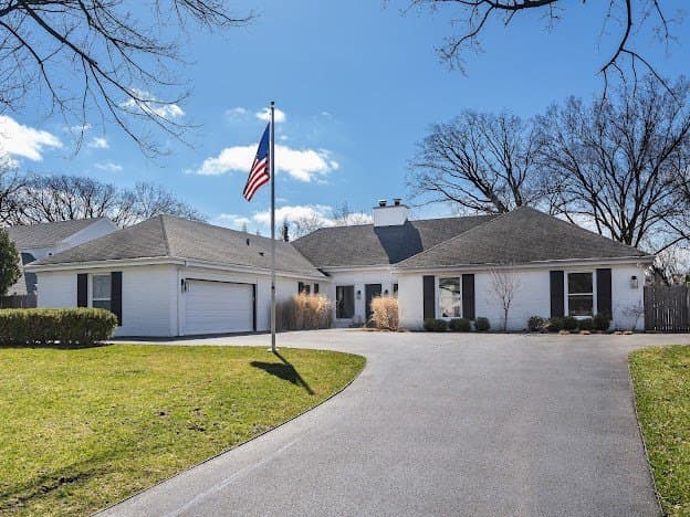 1225 W Deerpath Rd, Lake Forest