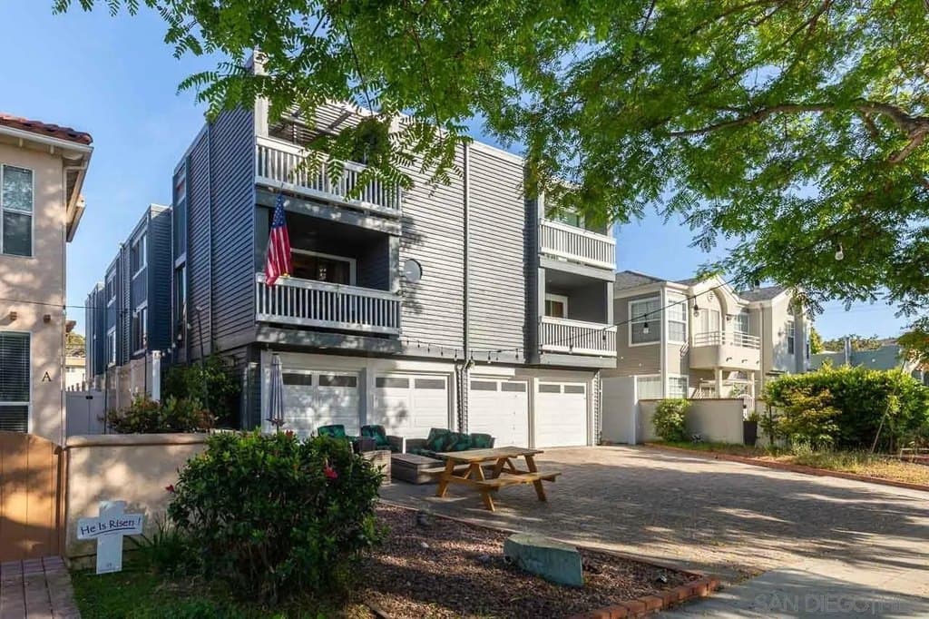 449 G Ave, Coronado