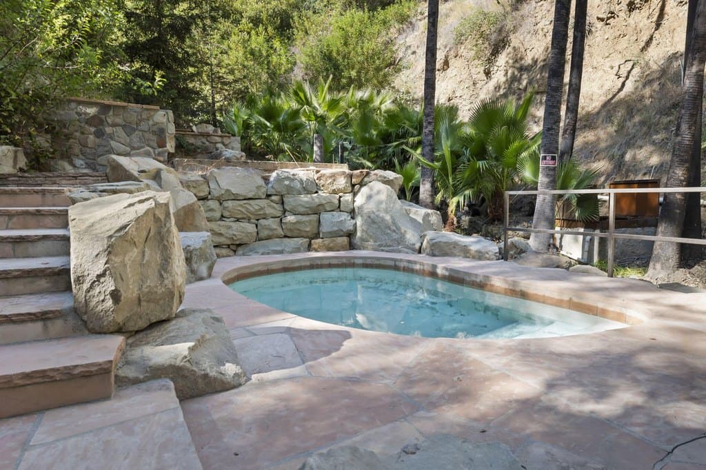 16825 Maricopa Hwy, Ojai