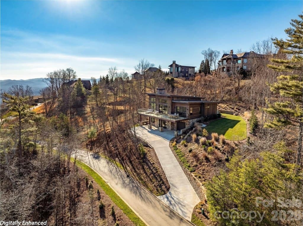167 Summit Tower Cir, Asheville