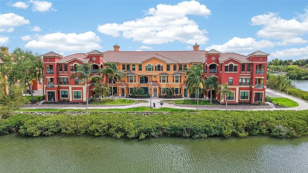 2730 Via Tivoli Unit 335A, Clearwater