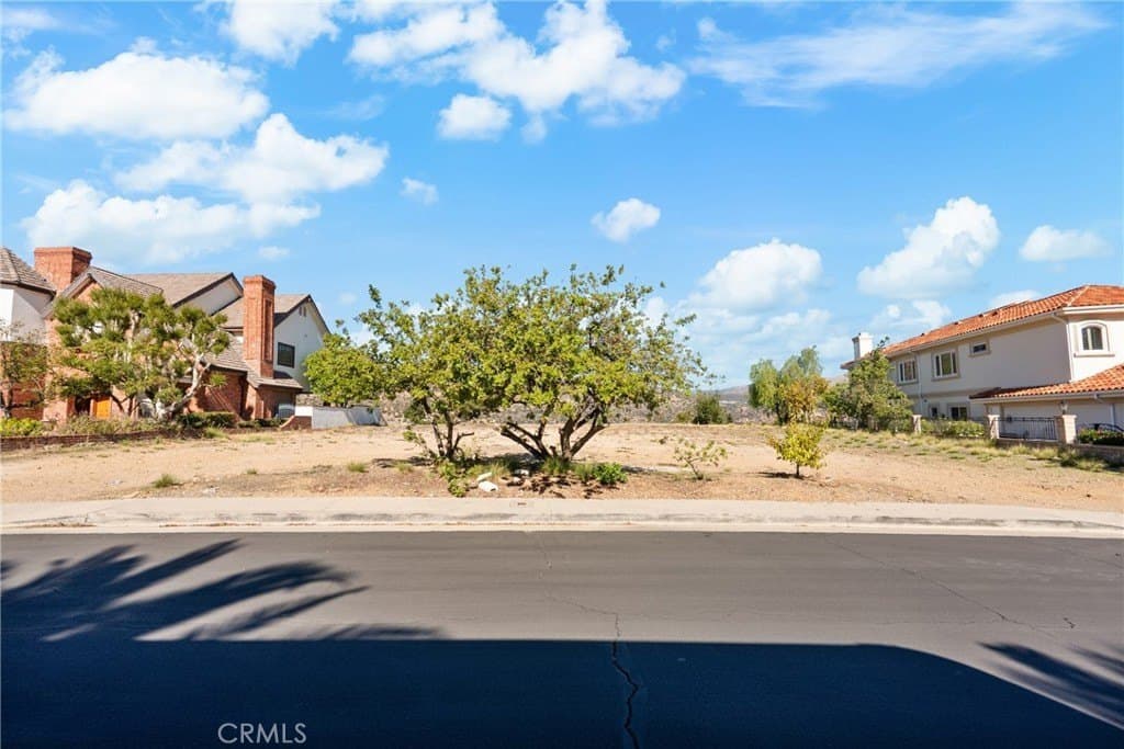 22451 S Summit Ridge Cir