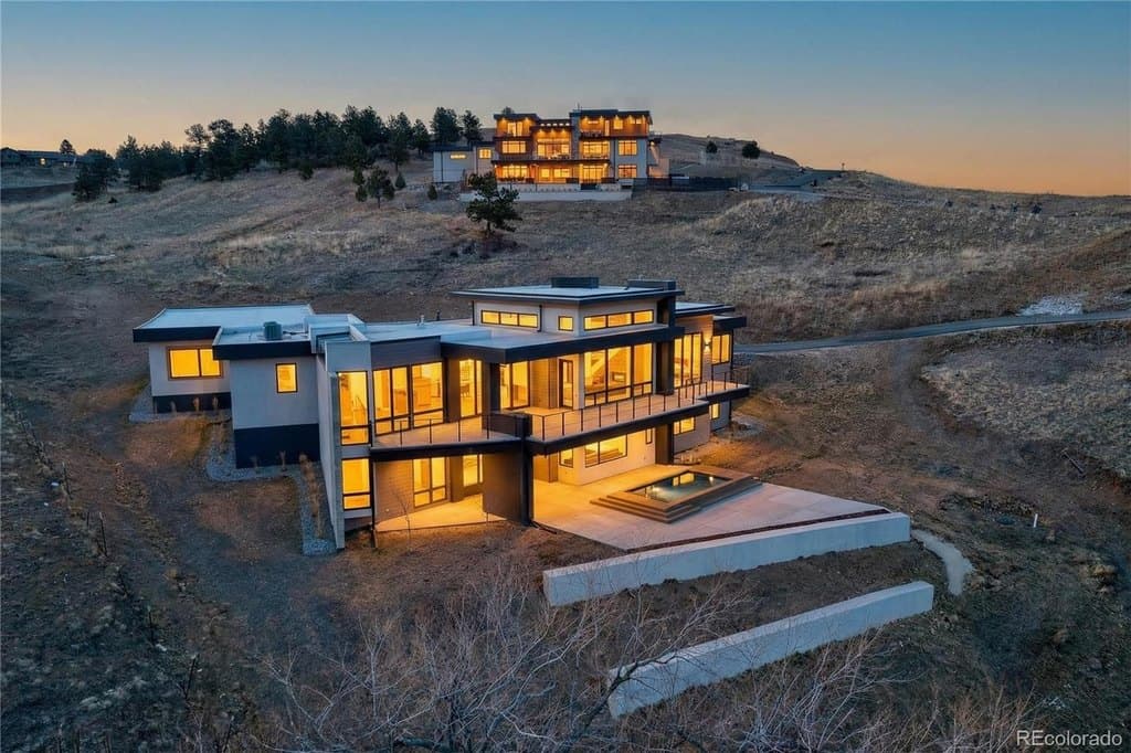 545 Strada Rossa Rd, Golden