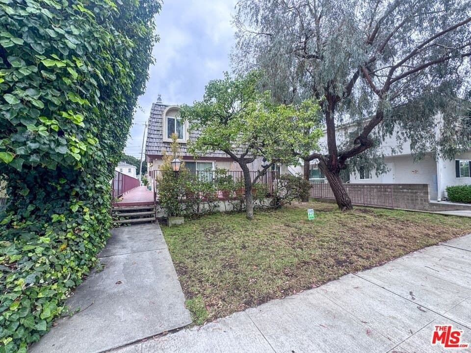 2410 Ocean Park Blvd, Santa Monica