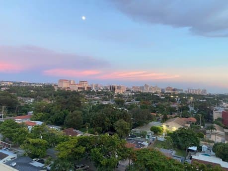 215 SW 42nd Ave Ph 8