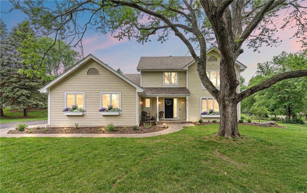 2741 Crescent Ridge Rd, Minnetonka