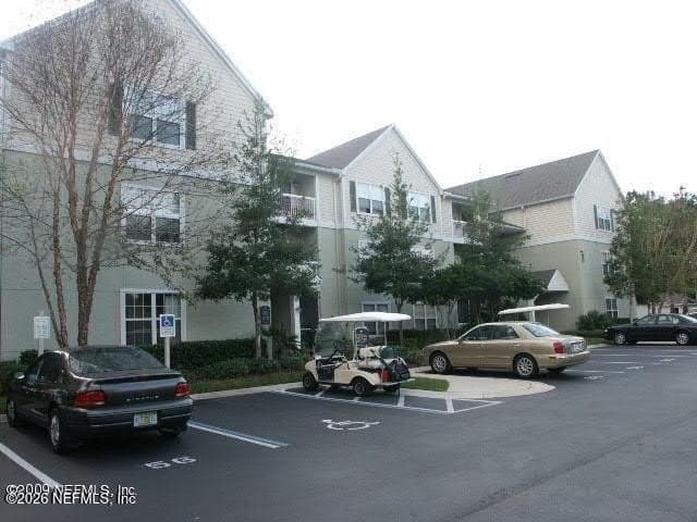 7701 Timberlin Park Blvd Apt 811, Jacksonville