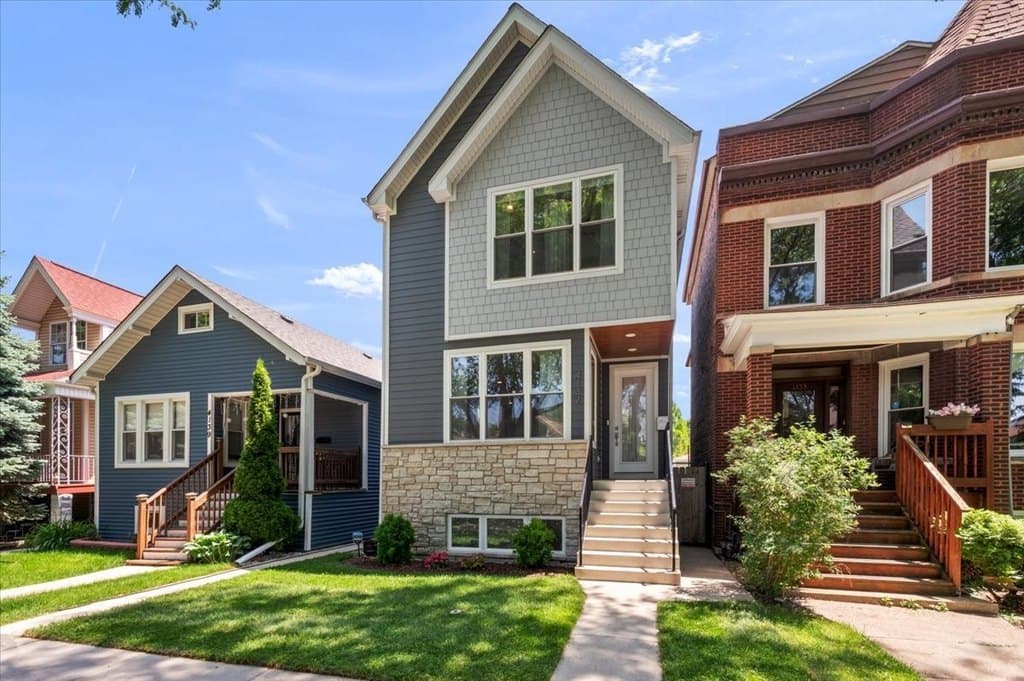 4137 N Lawndale Ave, Chicago