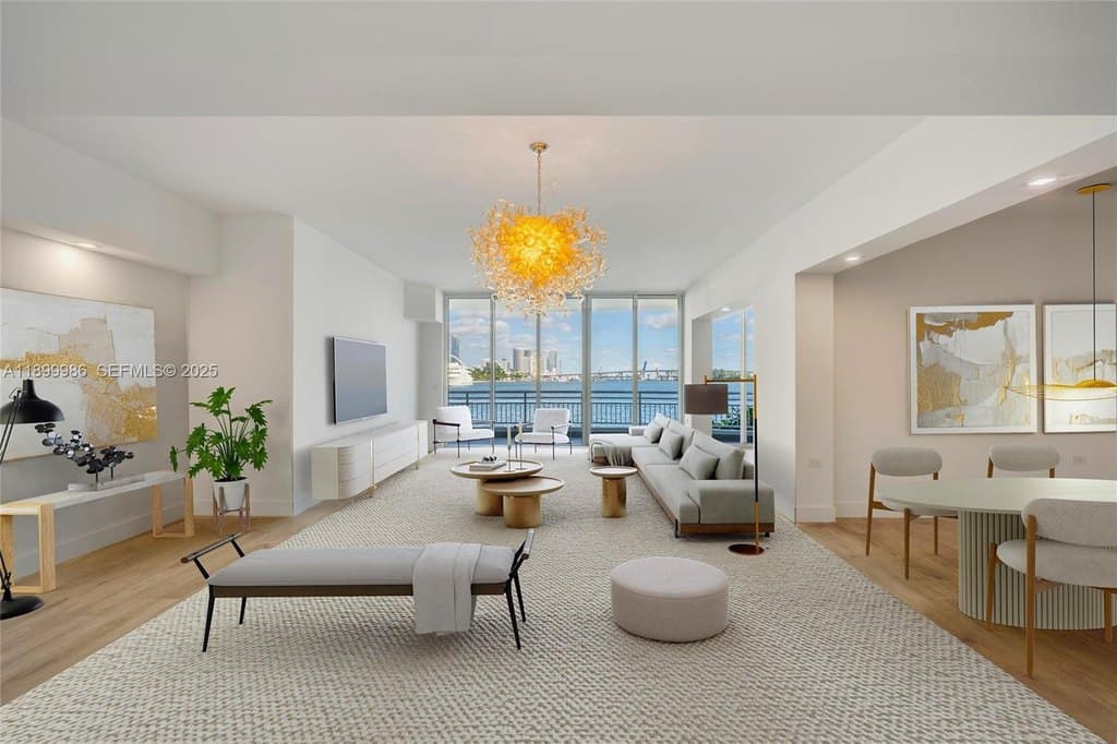 848 Brickell Key Dr Apt 204