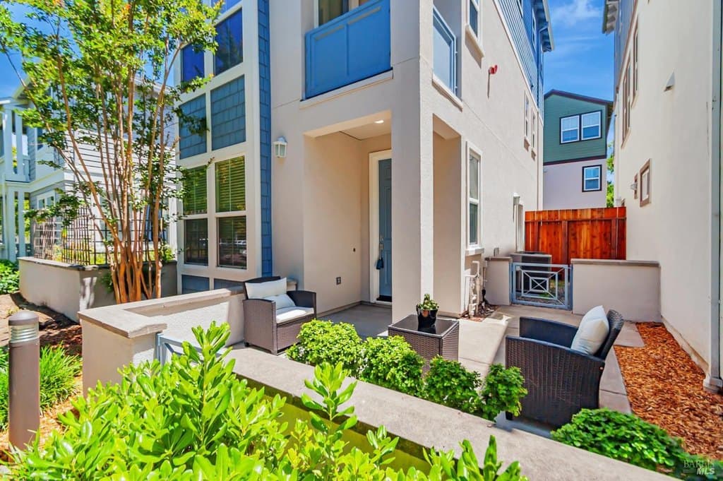 4242 Streamside Dr, Santa Rosa