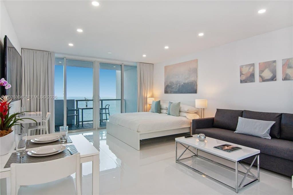 5445 Collins Ave Apt 1730, Miami Beach