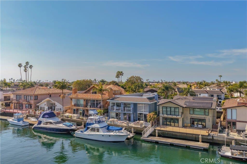 16802 Baruna Ln, Huntington Beach