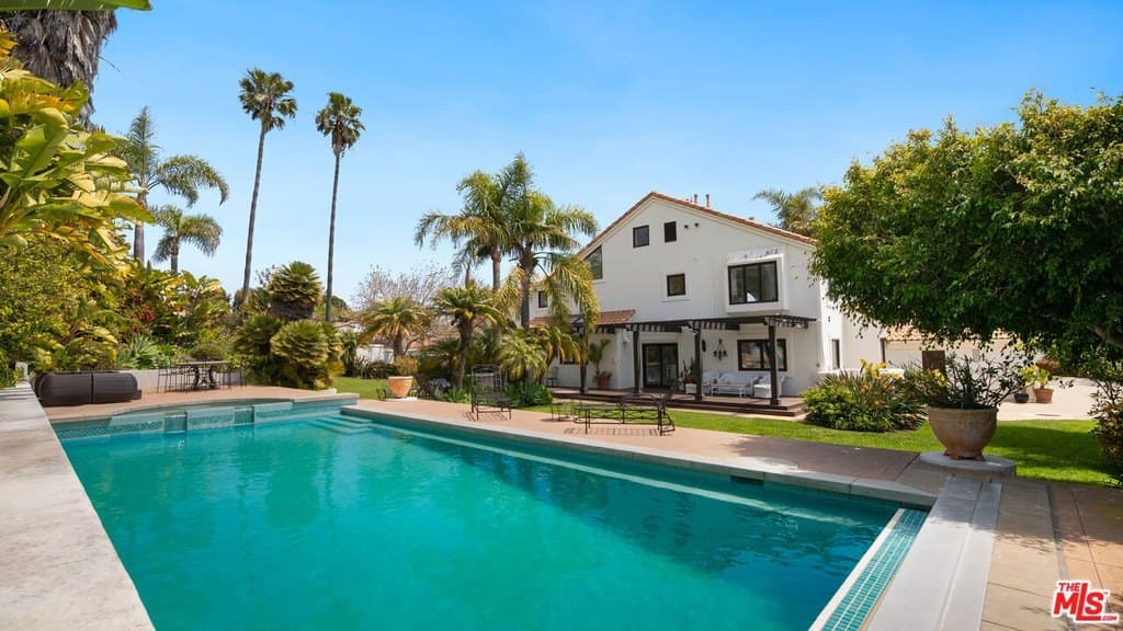 29675 Harvester Rd, Malibu