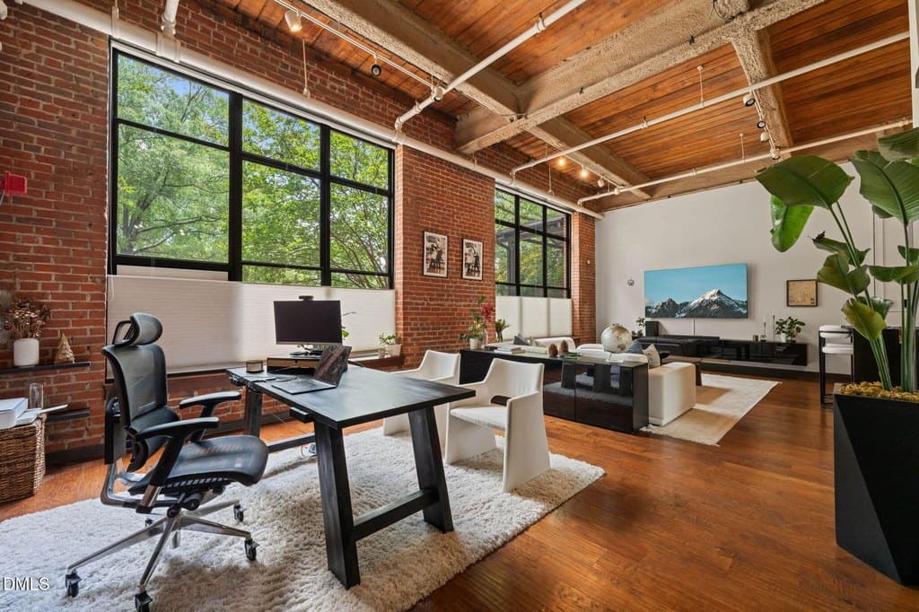 500 N Duke St Apt 55-102, Durham