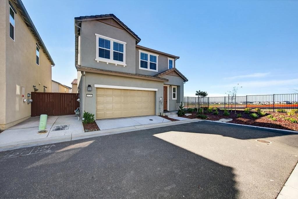 4738 Cantrell Dr, Folsom