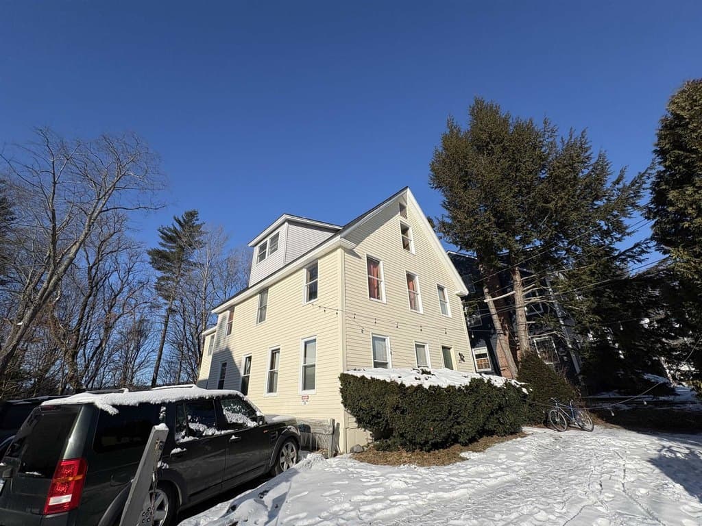 23 School St