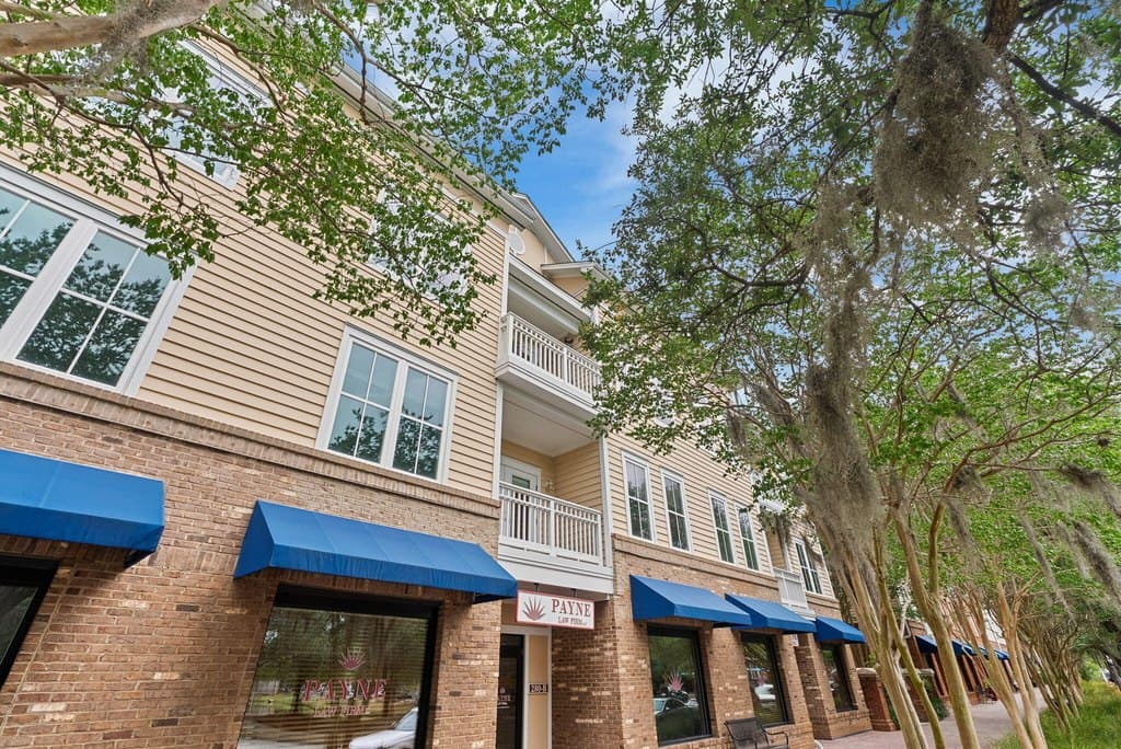 280 Seven Farms Dr Unit 302, Charleston