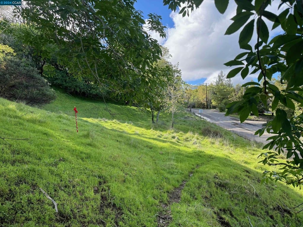 197 Country Club Ln, Napa