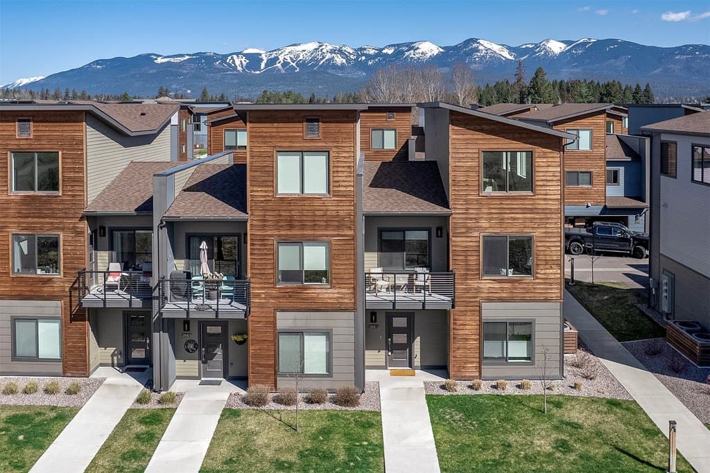 264A Blackberry Loop Unit A, Whitefish