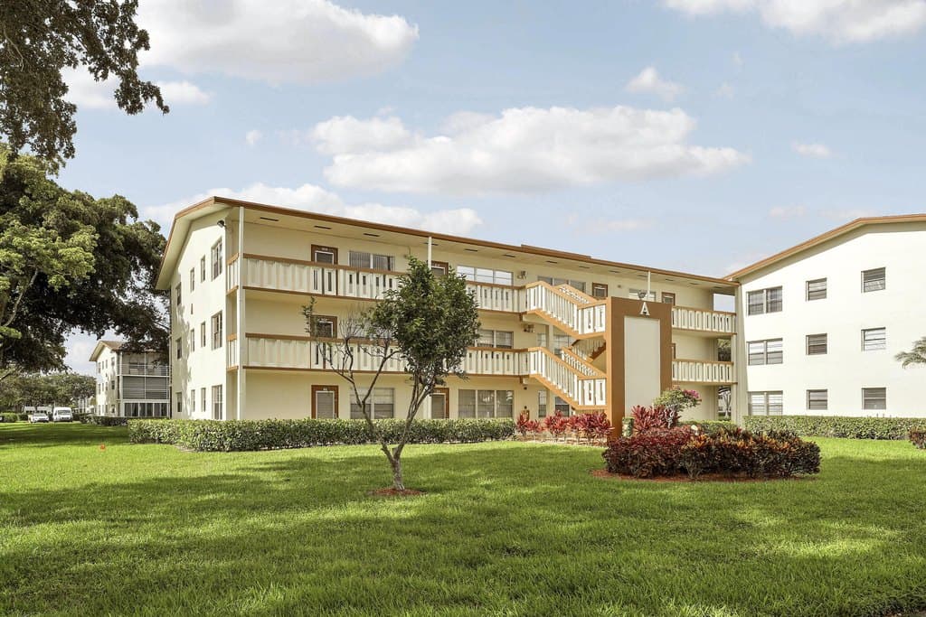 16 Mansfield A, Boca Raton