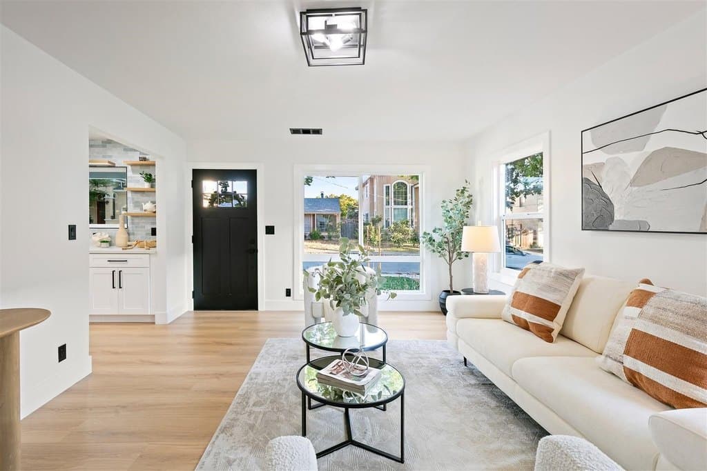 341 Dana St