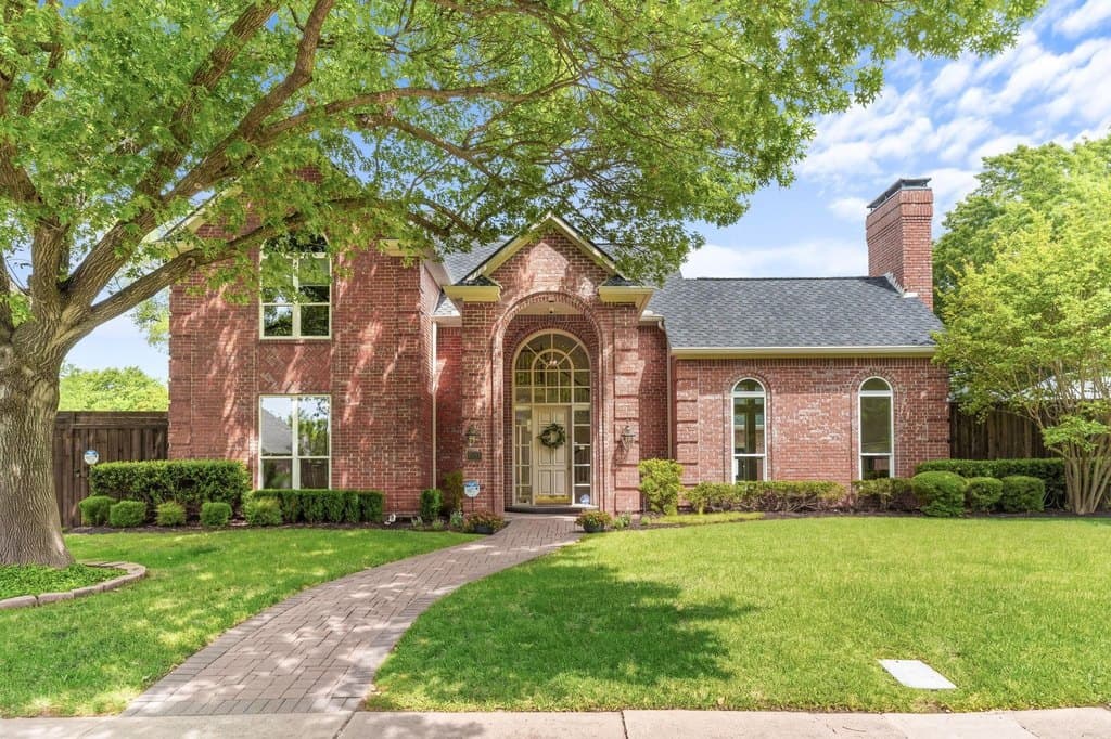 7031 Halprin St, Dallas