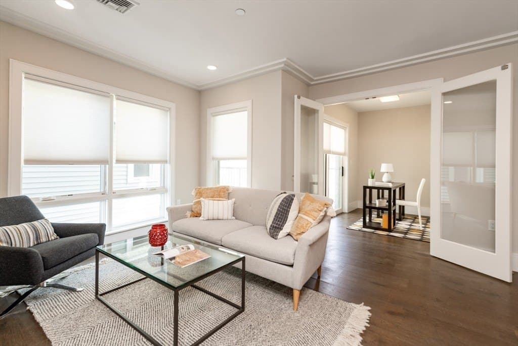 214 Market St Apt 201