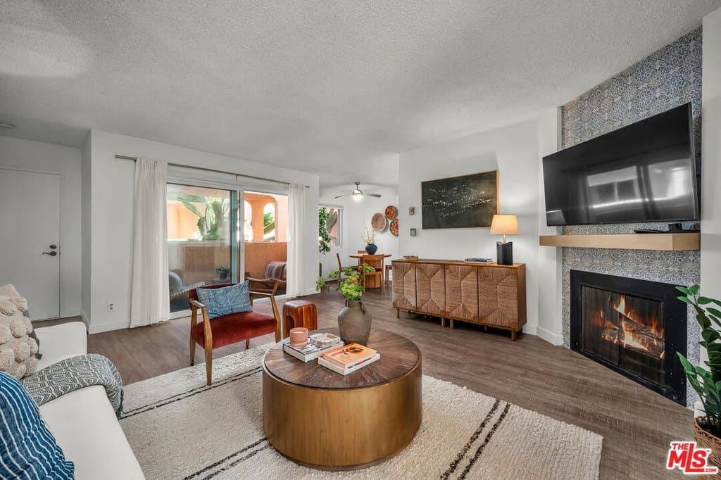914 Lincoln Blvd Apt 202, Santa Monica