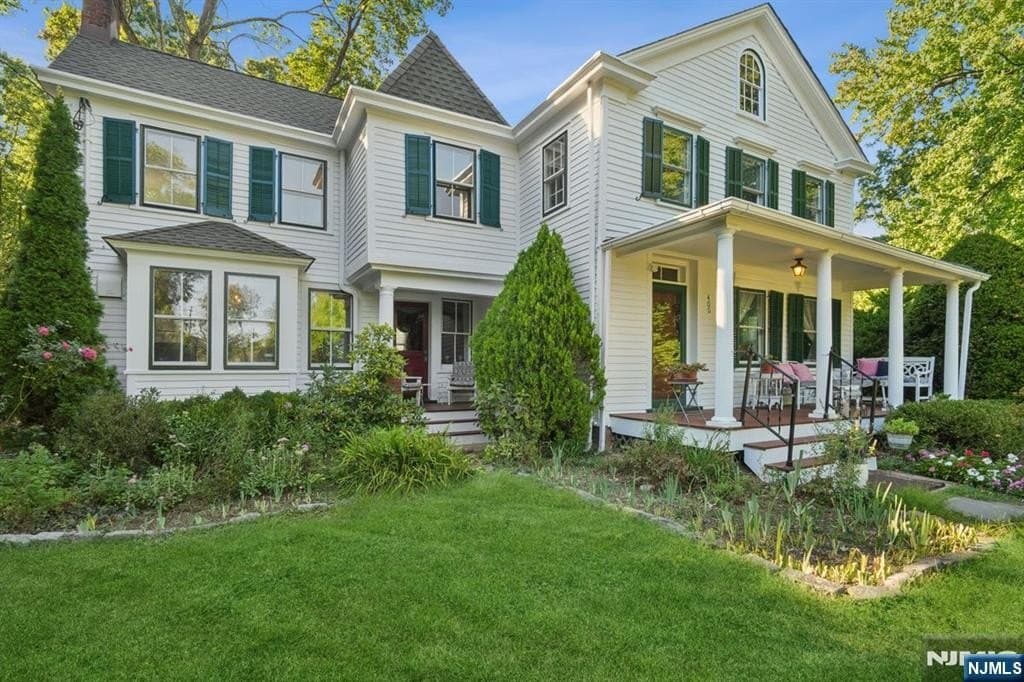 400 Grove St, Montclair