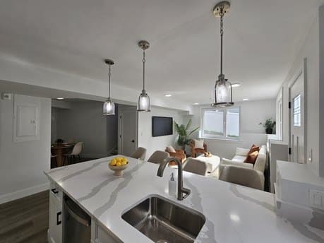 64 Alpine St Unit 104