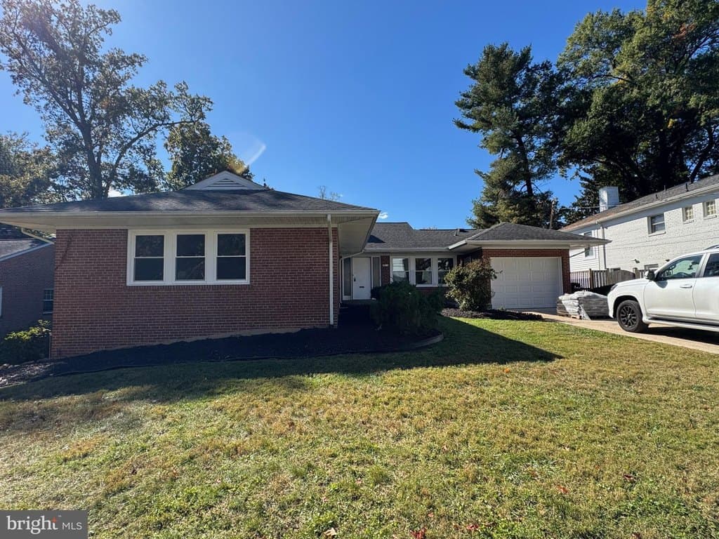 5612 Namakagan Rd, Bethesda