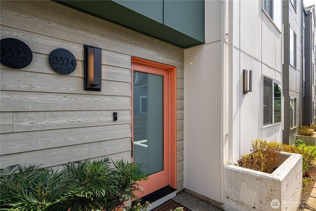 8324 14th Ave NW, Seattle