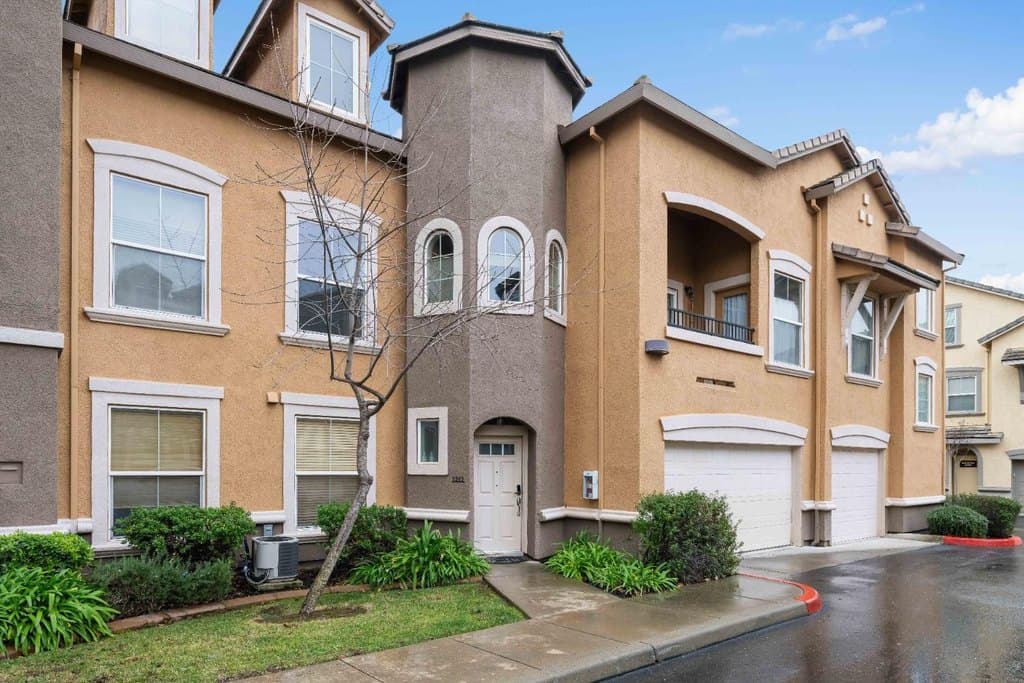 1212 Vessona Cir, Folsom