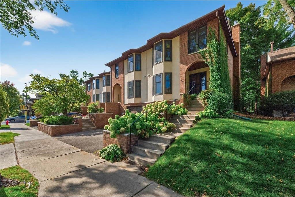 1946 Dupont Ave S, Minneapolis