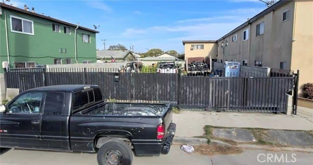 6370 N Paramount Blvd, Long Beach