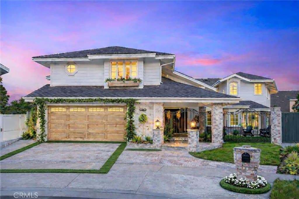 1232 Blue Gum Ln, Newport Beach