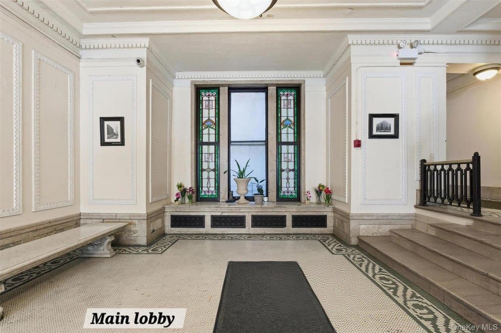 302 Convent Ave Apt 53, New York