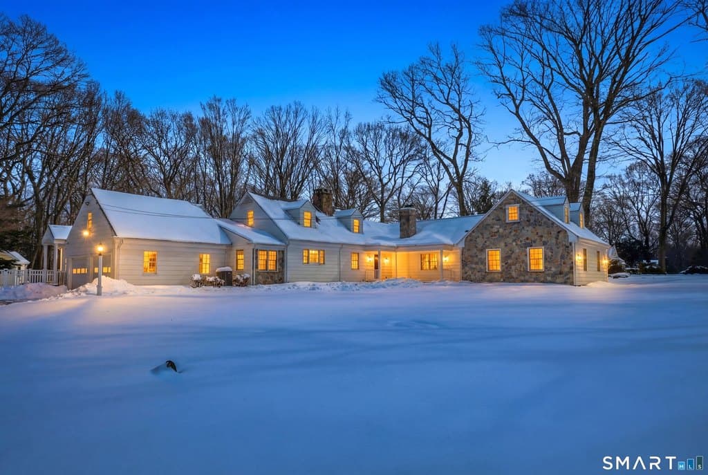 12 Dellwood Rd, Darien