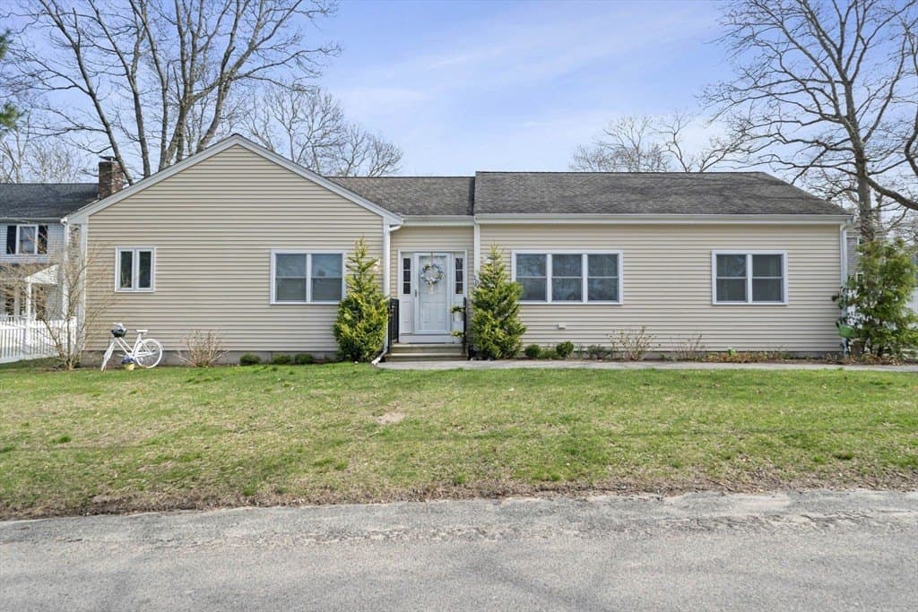 104 Cape Cod Ave, Plymouth