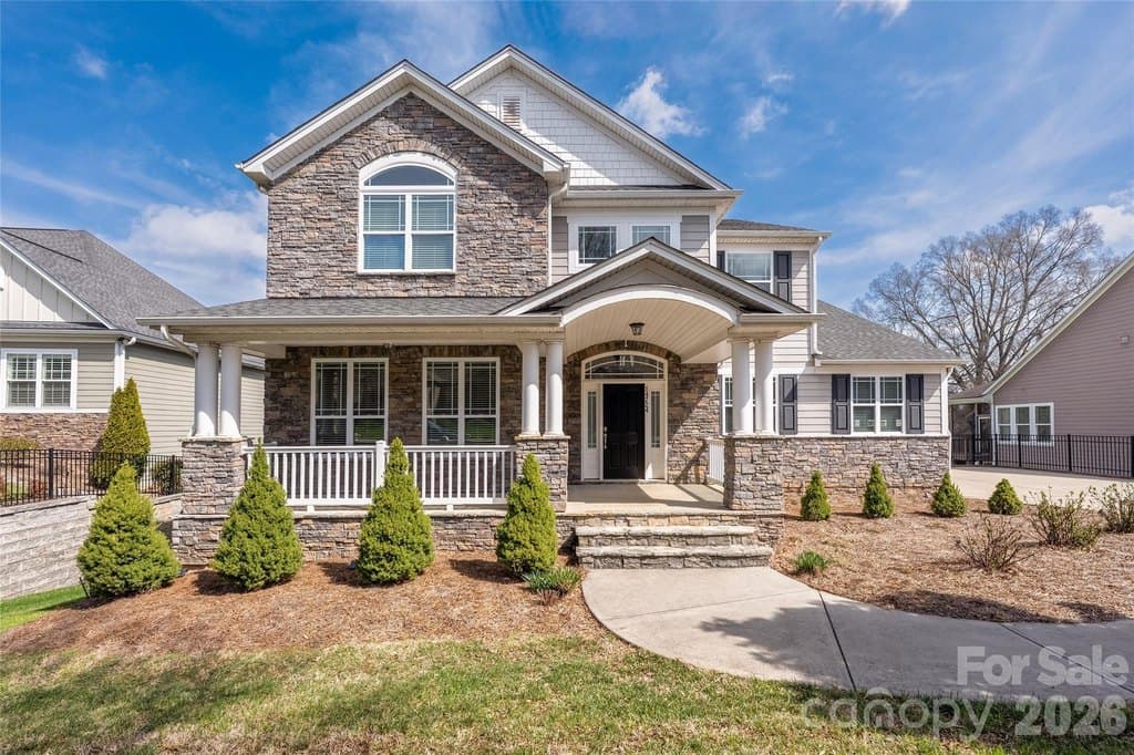 14724 Old Vermillion Dr, Huntersville