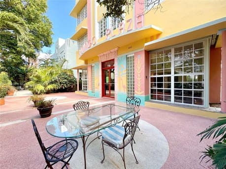 1051 Meridian Ave Apt 1D