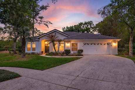 17805 Green Willow Dr