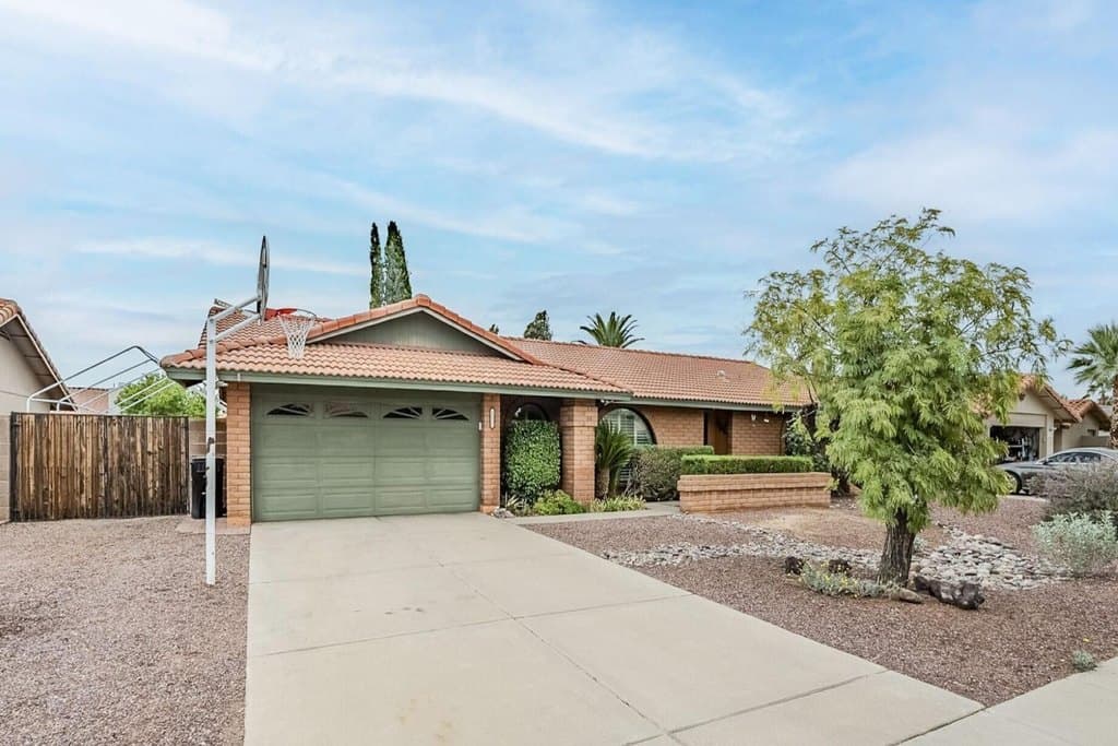 1222 E Louis Way, Tempe