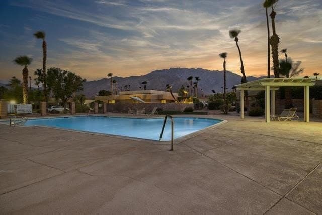1436 Sunflower Cir S, Palm Springs